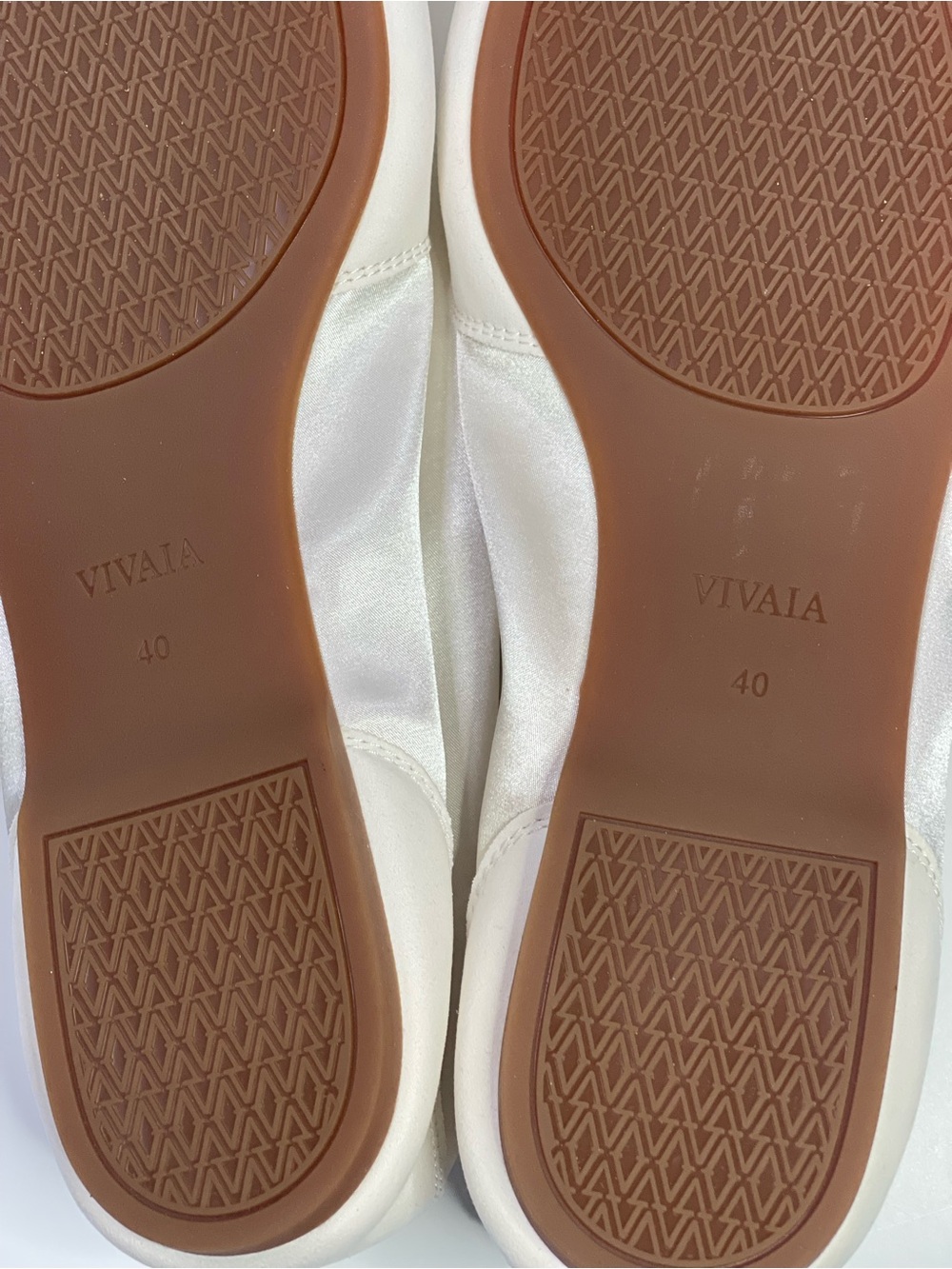 VIVAIA Women's Cristina Square-Toe Sneakers in Ivory - Picture 5 of 9